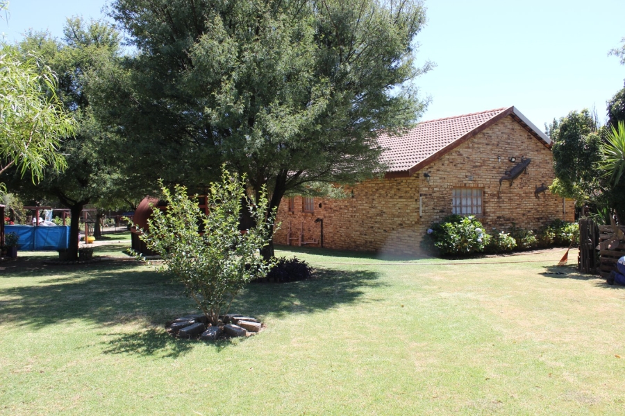 4 Bedroom Property for Sale in Deneysville Free State